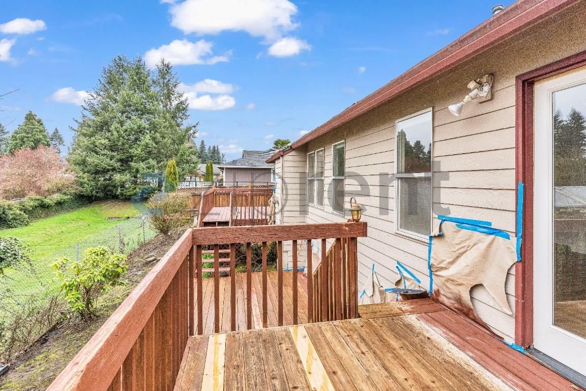 Building Photo - 9904 NE 27th Ct