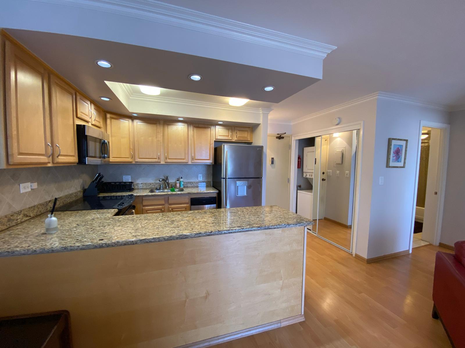 Building Photo - 2140 Kuhio Ave.