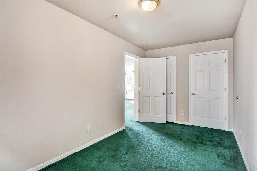 Building Photo - 616 Gravatt Dr