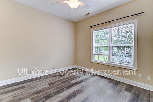 Building Photo - 118 Long Leaf Dr