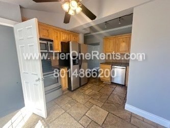 Building Photo - This property offers a NO DEPOSIT option available for qualified renters!