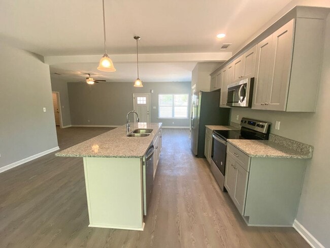 Building Photo - 4 bed, 2.5 bath home built in 2022 in Atoka