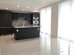 Building Photo - 7875 NW 107th Ave