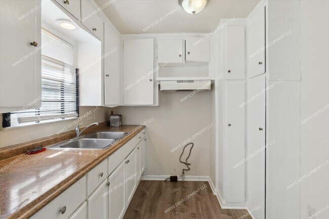 Building Photo - Charming Westside 3-Bedroom Brick Bungalow...