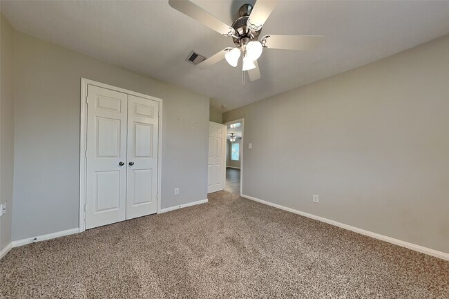 Building Photo - 21458 Hunter Hart Dr