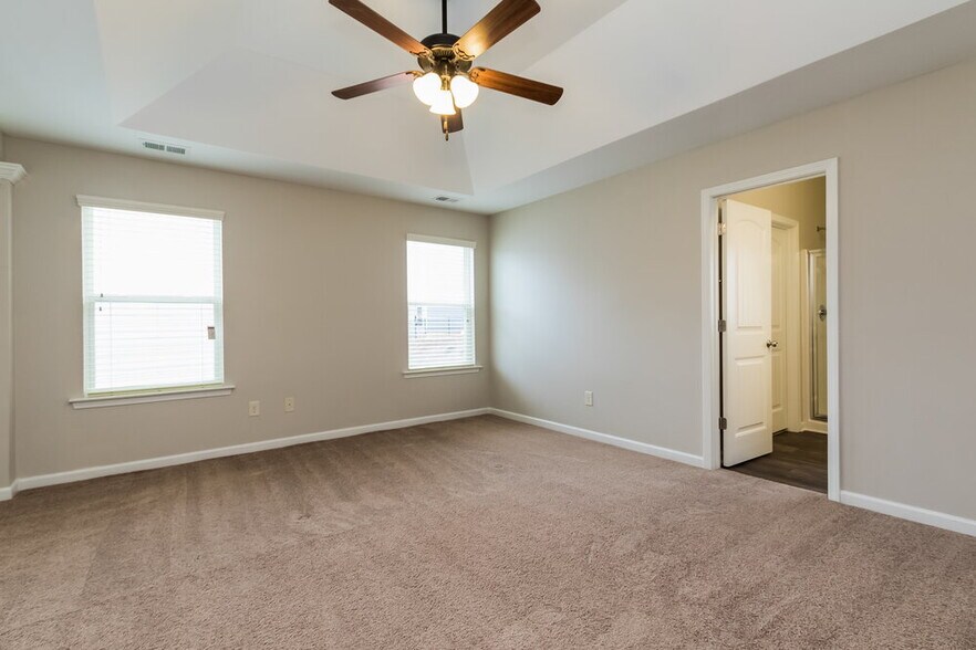 Building Photo - 119 Cessna Dr