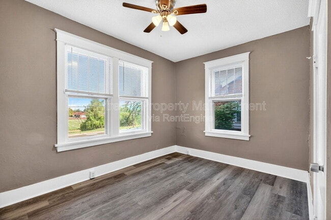 Building Photo - 2330 Hord Ave