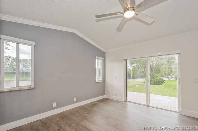 Building Photo - 4367 Dogwood Cir