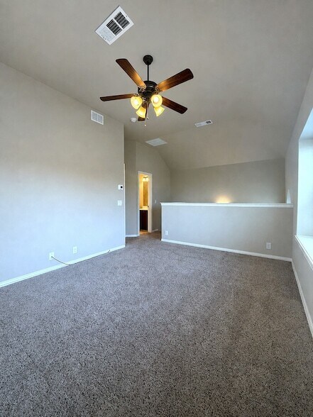 Building Photo - 1109 Abbey Ln
