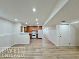 Building Photo - 1411 Emerson St