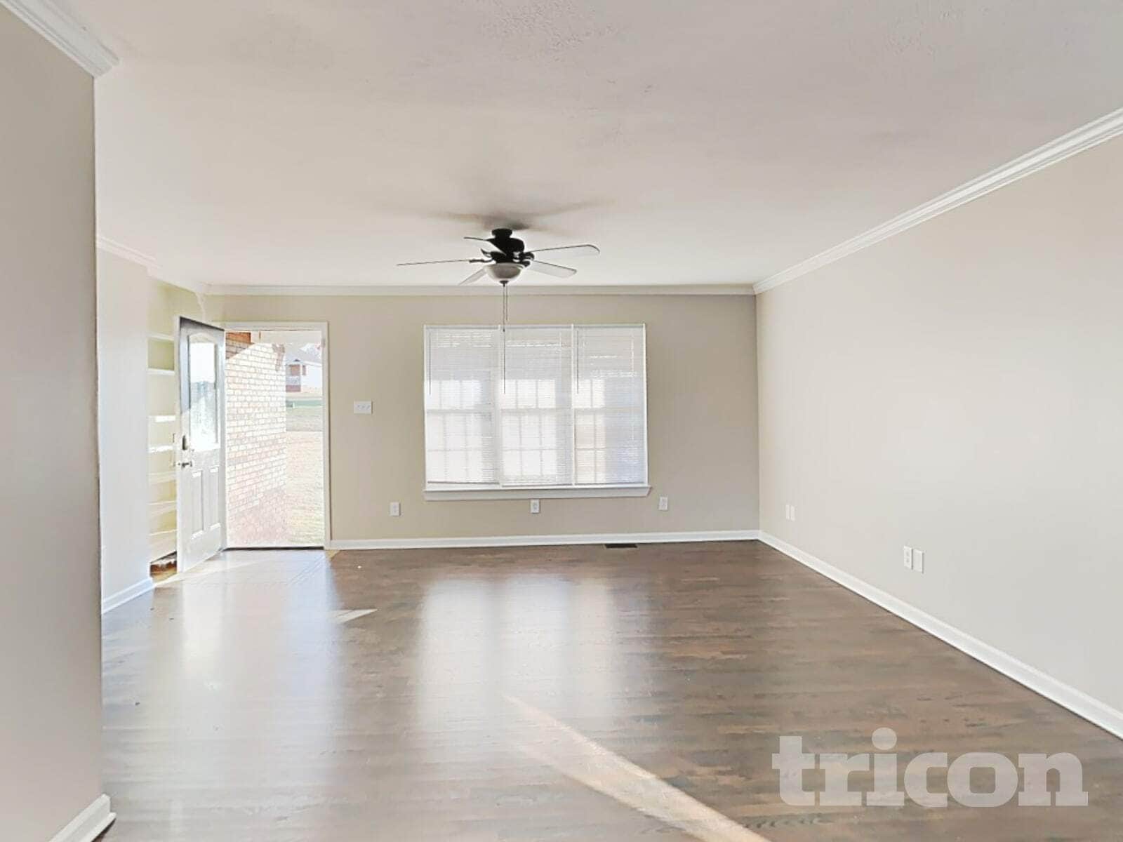 Building Photo - 137 Deercroft Dr