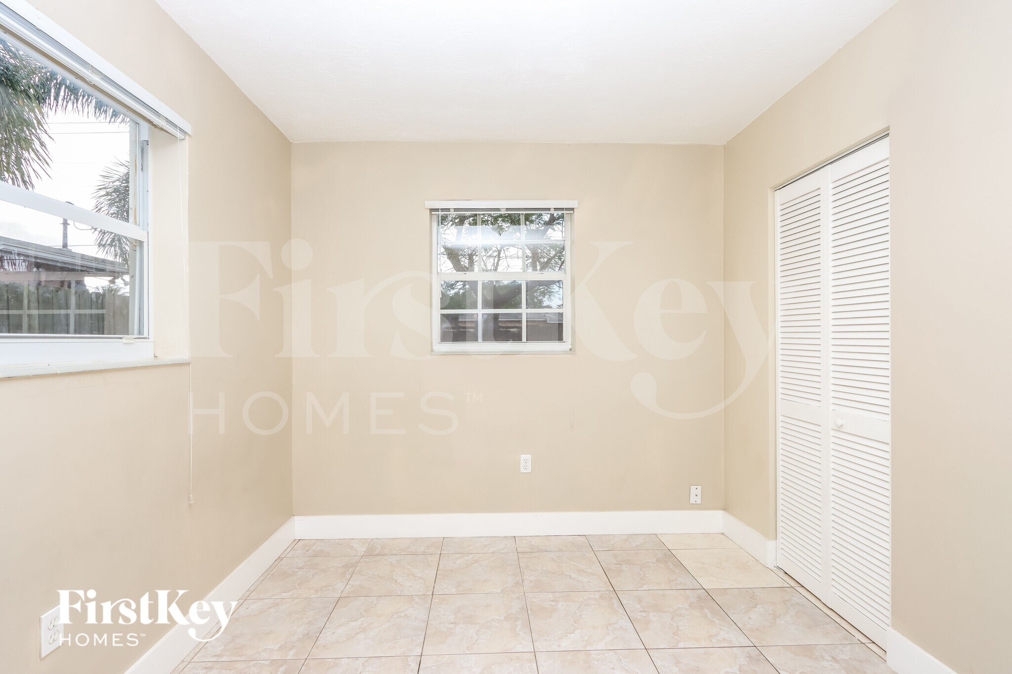 Building Photo - 1000 N 71st Ave