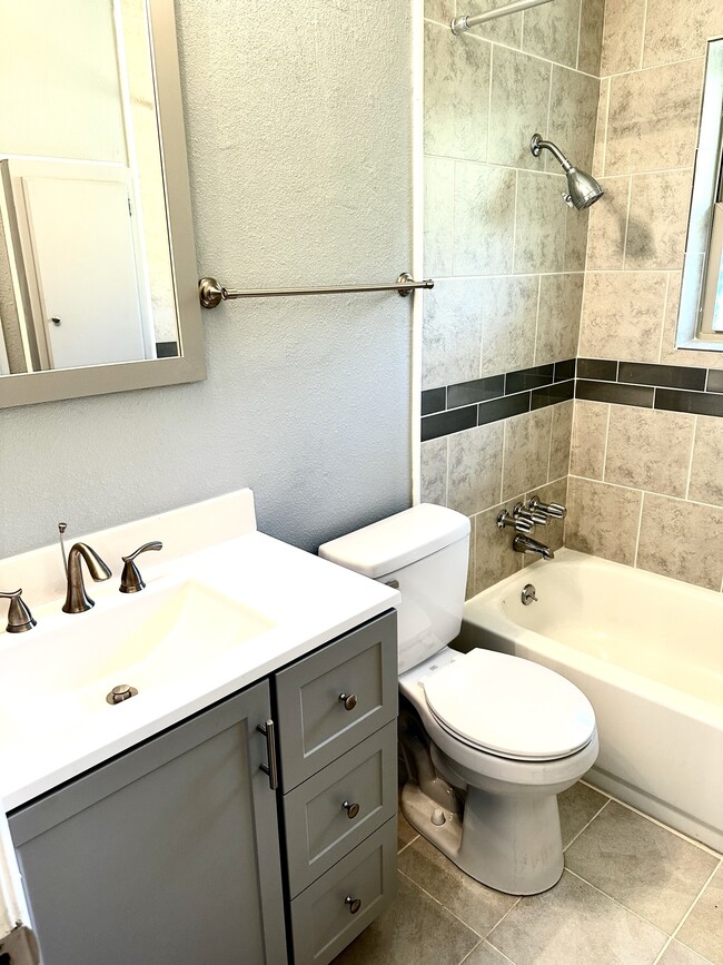 Building Photo - 1528 Angel Fire Dr