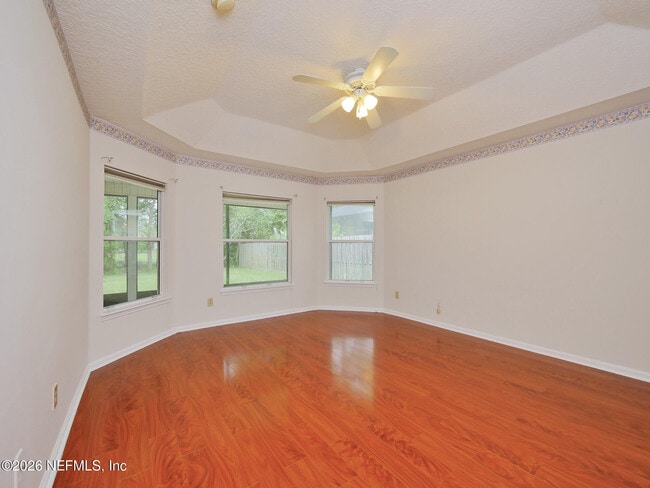 Building Photo - 12252 Lake Fern Dr