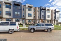 Building Photo - 406 Carroll Walk Ave