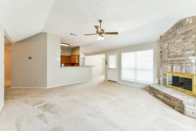 Building Photo - 1227 Hidden Canyon Rd
