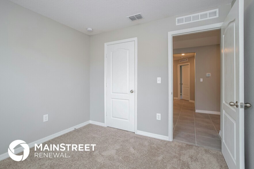 Building Photo - 1725 Canaan Lp