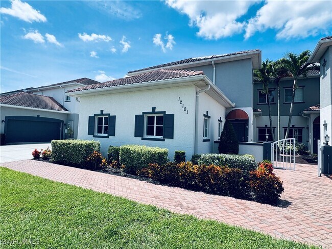 Primary Photo - 12101 Santaluz Dr