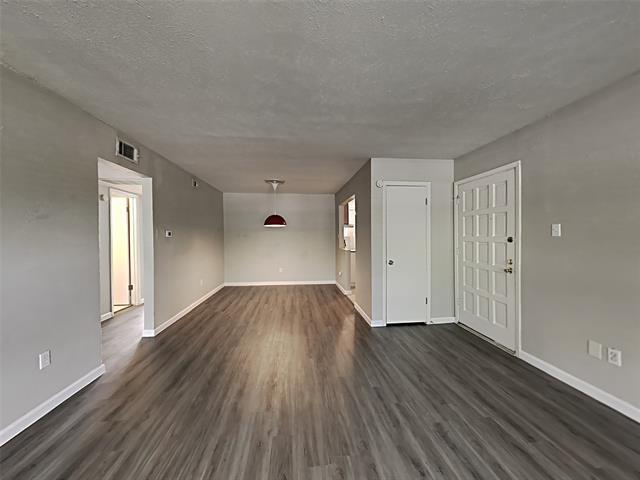 Building Photo - 5105 Skillman St