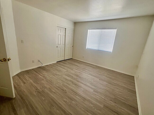 Building Photo - 6685 Ocotillo Ave