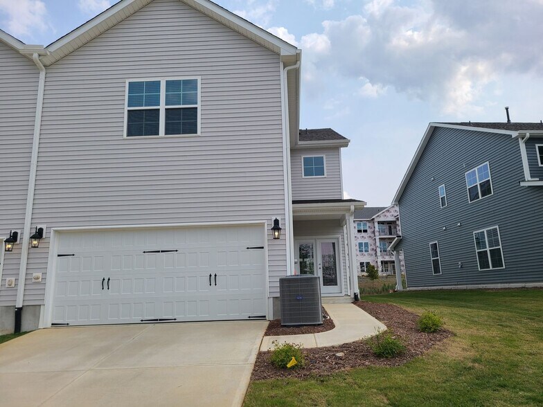 Building Photo - 720 Westec Wy