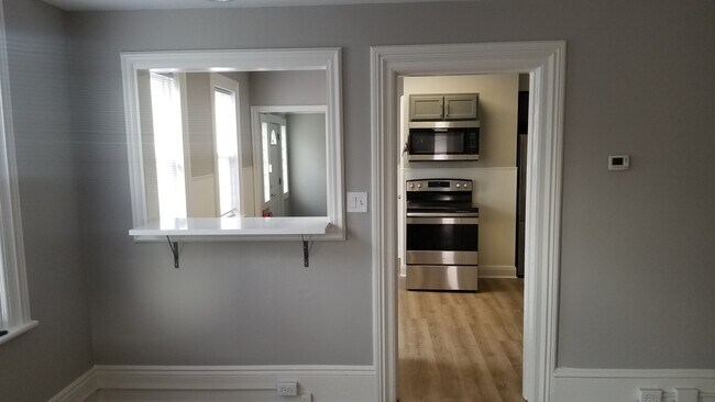 Building Photo - 2451 Tremont Ave