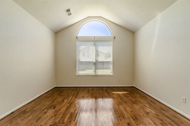Building Photo - 11414 Summit Bay Dr