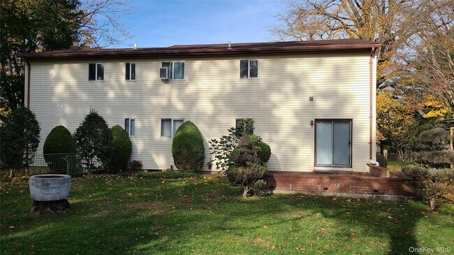 Building Photo - 3 Landing Rd