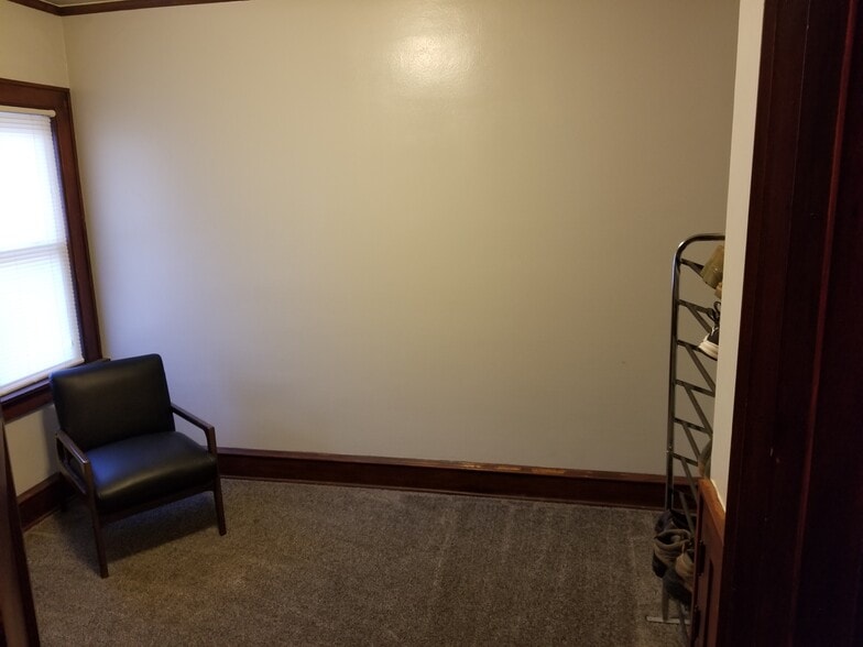 2nd bedroom - 5717 W Vliet St