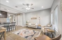 Building Photo - 113 Bayou St