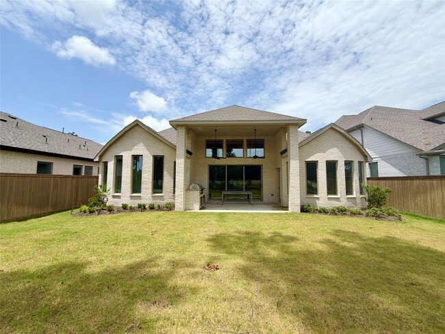 Building Photo - 22037 Gateway Arch Dr