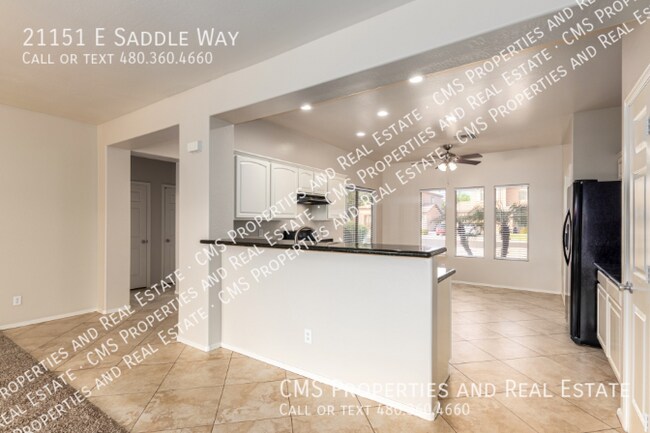 Building Photo - 21151 E Saddle Way