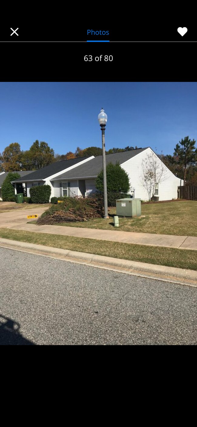 Building Photo - 1625 Summerwoods Cir