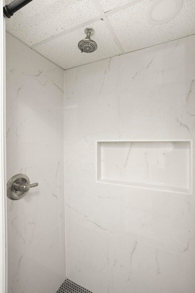 Building Photo - 312 Paragon Mills Rd