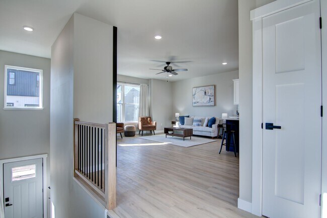 Building Photo - 2537 Otter Creek Trail