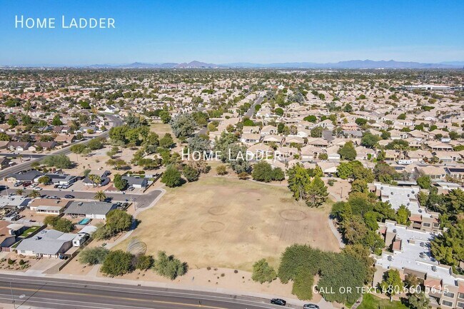 Building Photo - 745 N Hazelton Dr