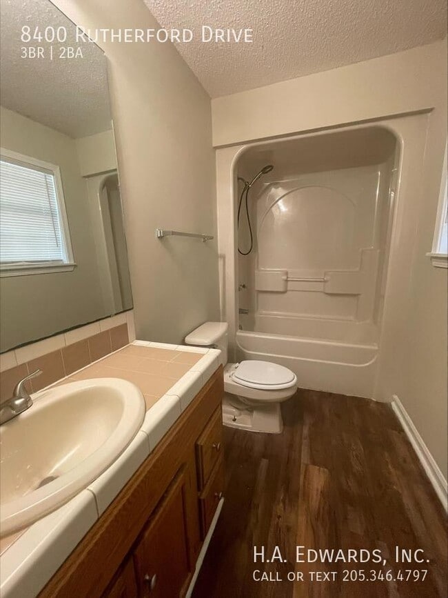 Building Photo - 8400 Rutherford Dr