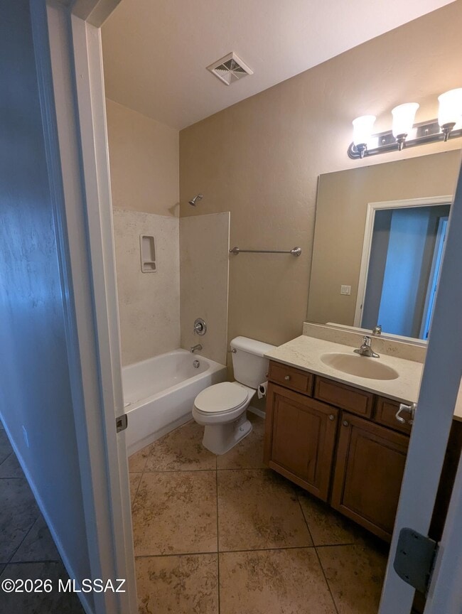 Building Photo - 651 W Sonatina Ln