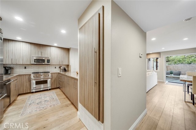 Building Photo - 247 Calliope St