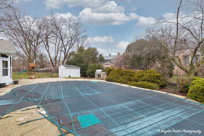 Building Photo - 756 Stonegate Rd