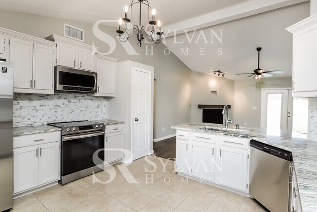 Building Photo - At Last, This Is What You Have Been Searching For!