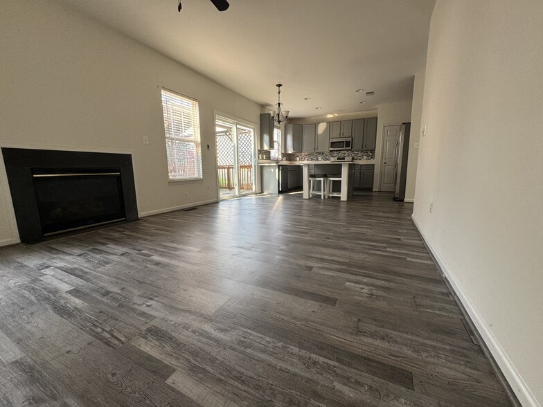 living room/kitchen - 336 Baish Dr SE