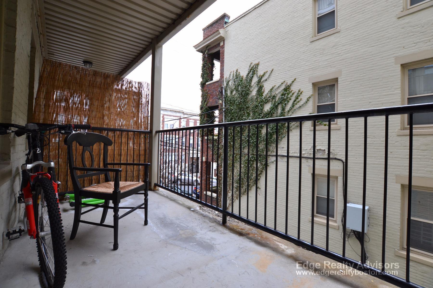 Building Photo - 130 Brainerd Rd