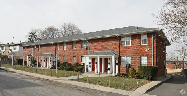 Building Photo - 27 Attorney Street