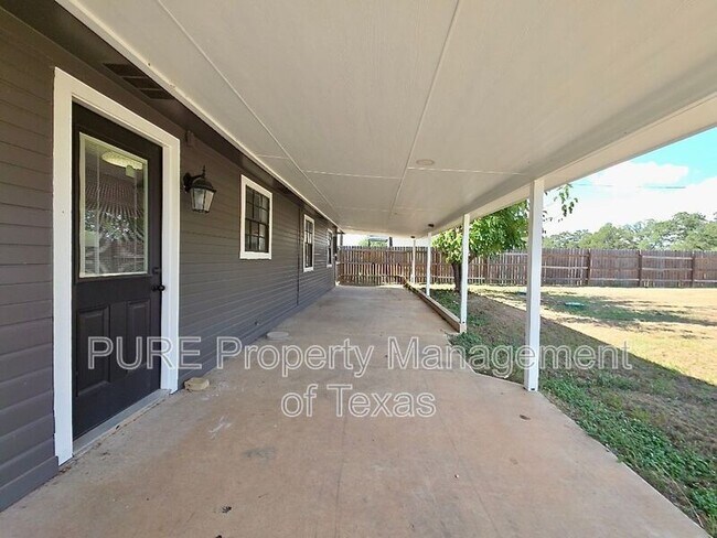 Building Photo - 1081 Private Rd 7023