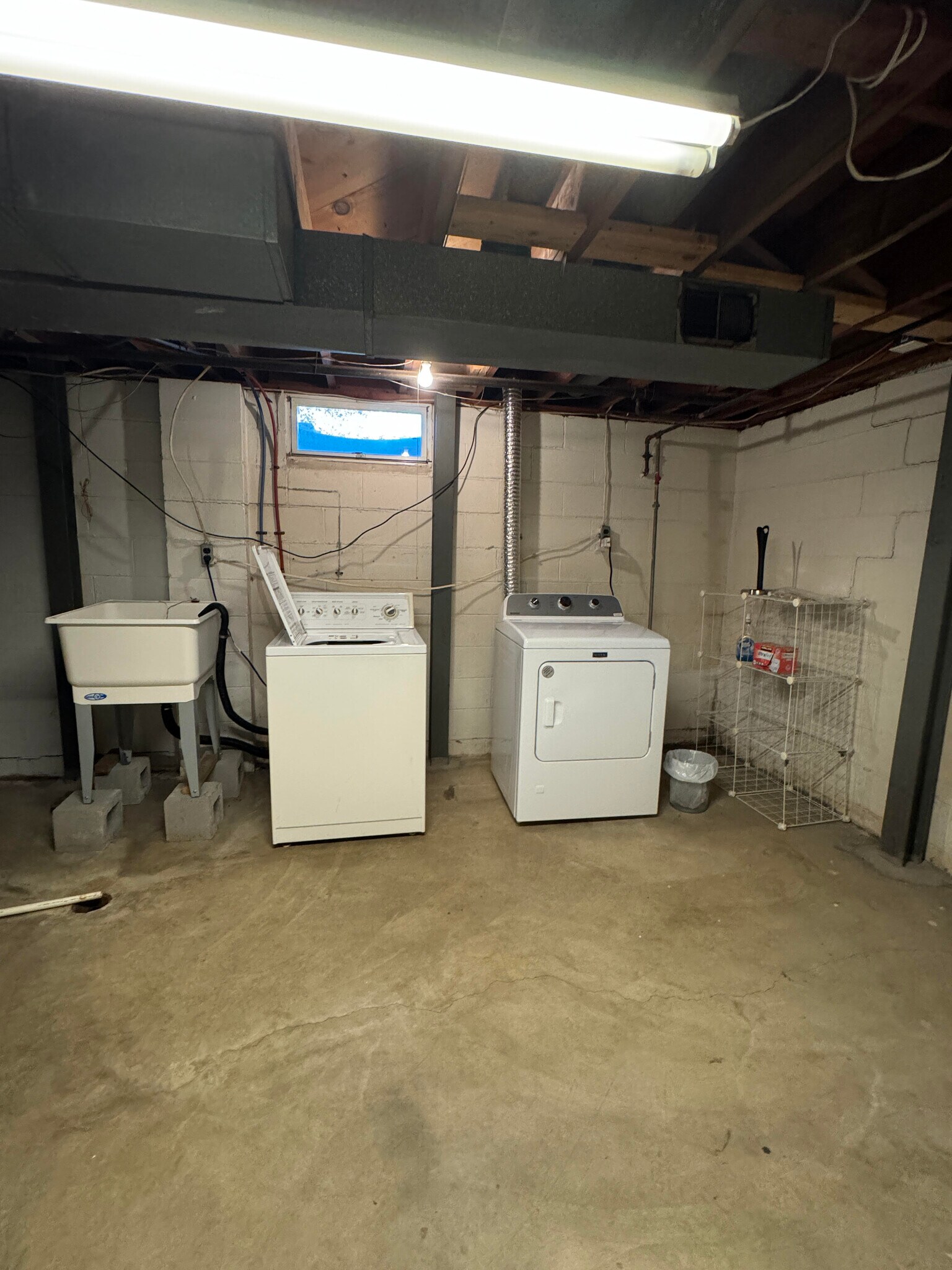 Washer & Dryer - 4766 Maize Road