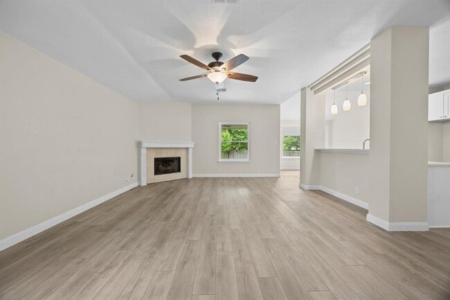 Building Photo - 1617 Abbey Ln