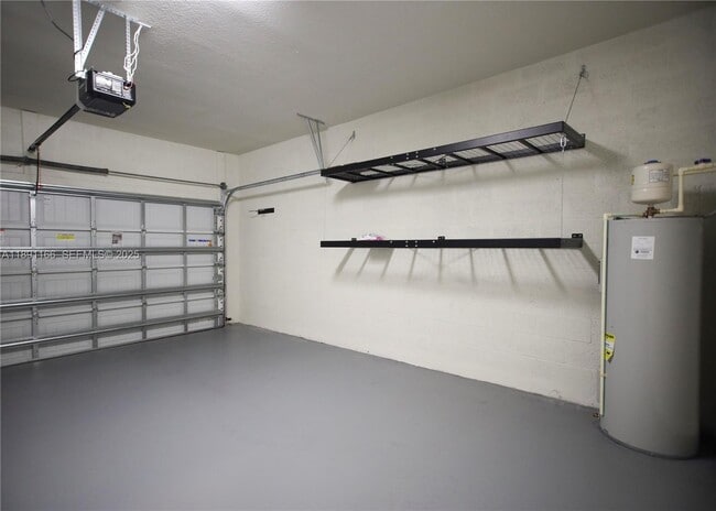 Building Photo - 8293 Cadre Noir Rd