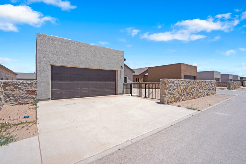 Building Photo - 2301 Tony Harper St
