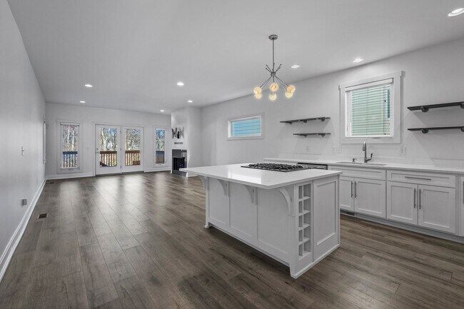 Building Photo - 1811 Cahal Ave